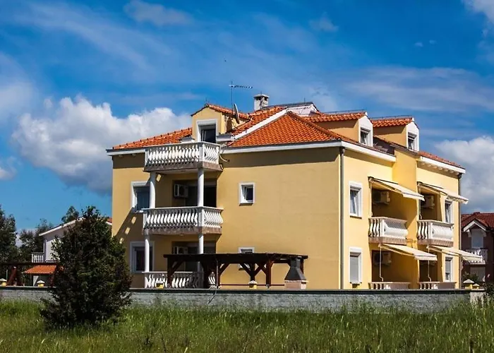 아파트 In Zadar With Terrace, Air Conditioning, Wifi, Washing Machine 4141-3 자톤