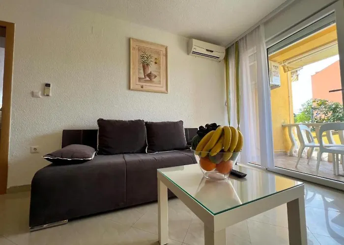 In Zadar With Terrace, Air Conditioning, Wifi, Washing Machine 4141-3 아파트 자톤
