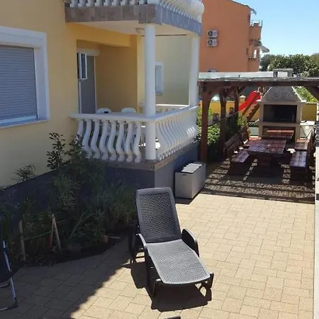In Zadar With Terrace, Air Conditioning, Wifi, Washing Machine 4141-3 * Zaton (Zadar)