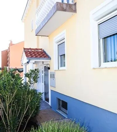 Apartment In Zadar With Terrace, Air Conditioning, Wifi, Washing Machine 4141-3 *
